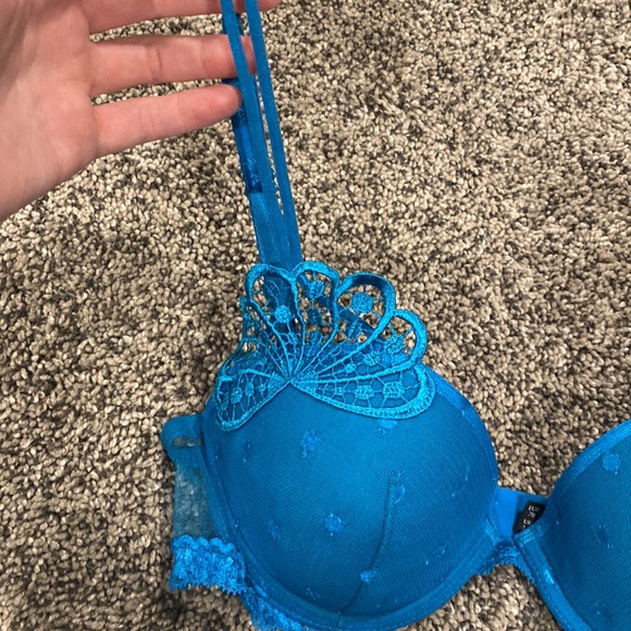 La perla 32c bra - Picture 2 of 6